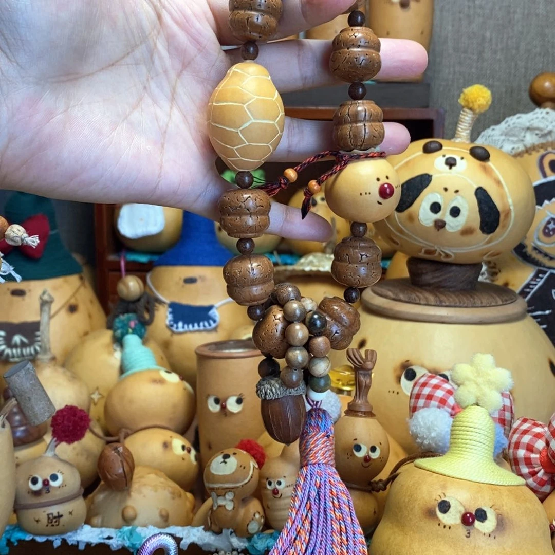 葫芦串葫芦串嘻嘻