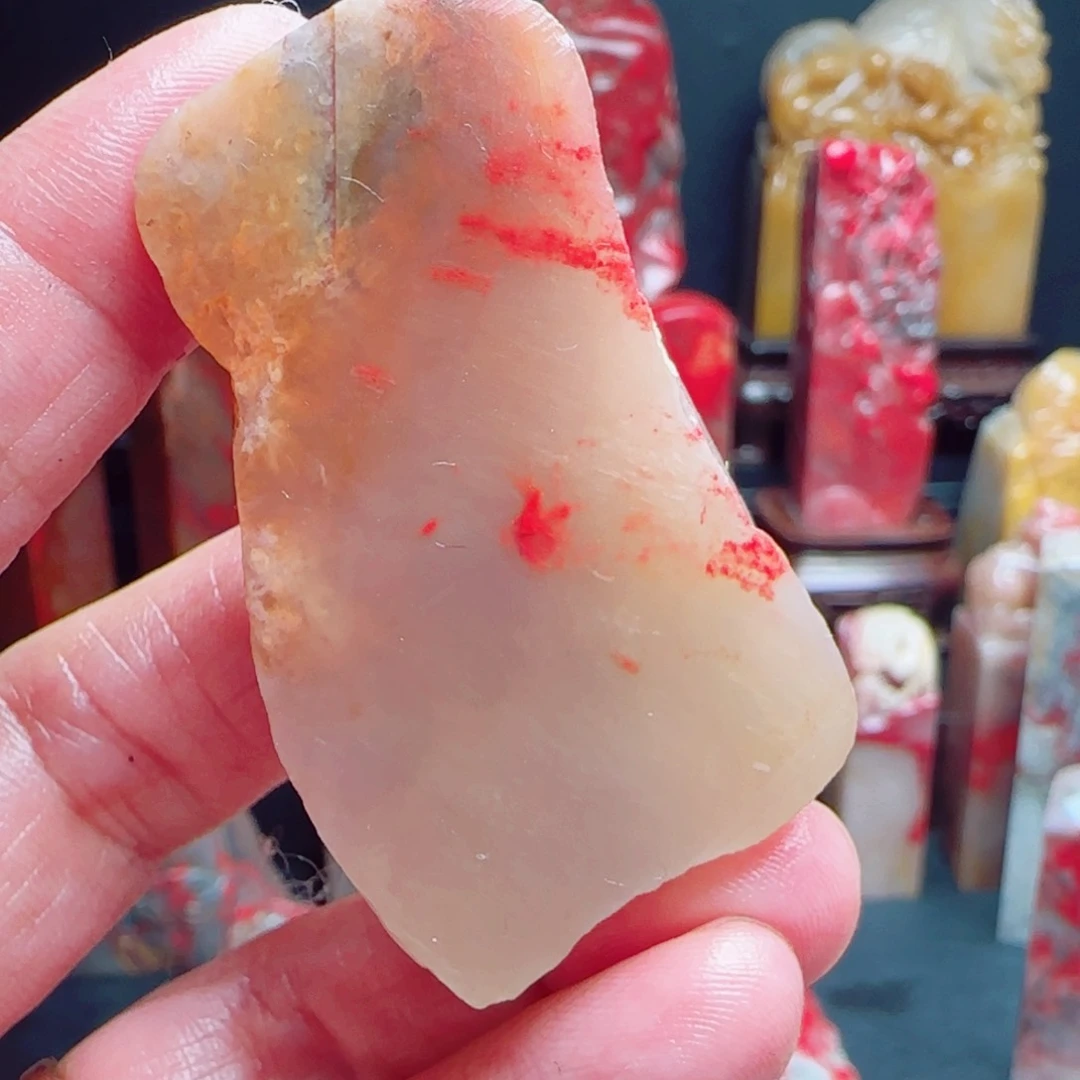 昌化石昌化鸡血石