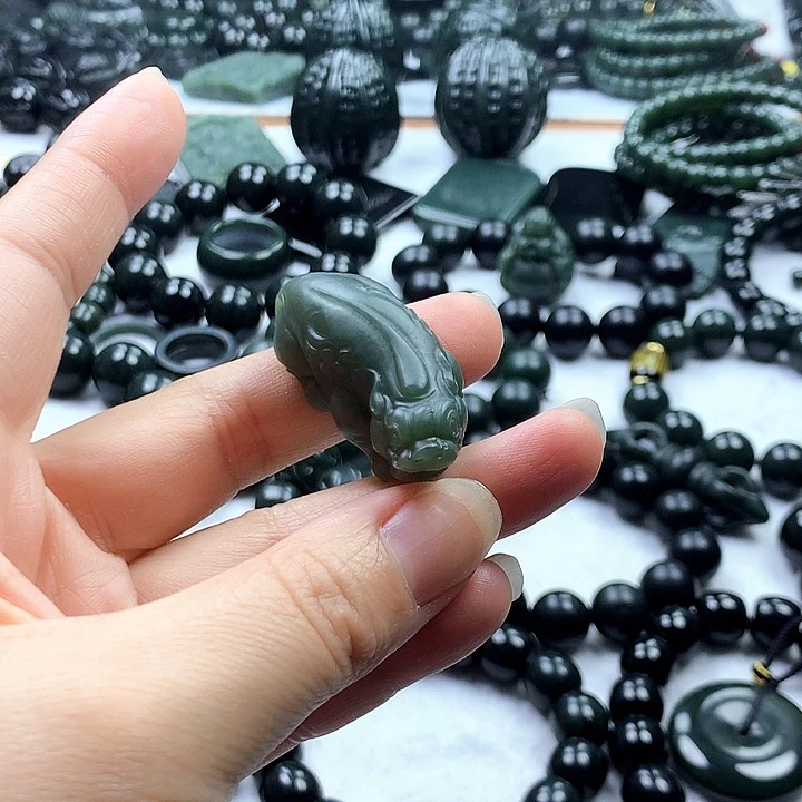 手链未镶嵌和田玉（青玉）四***舍