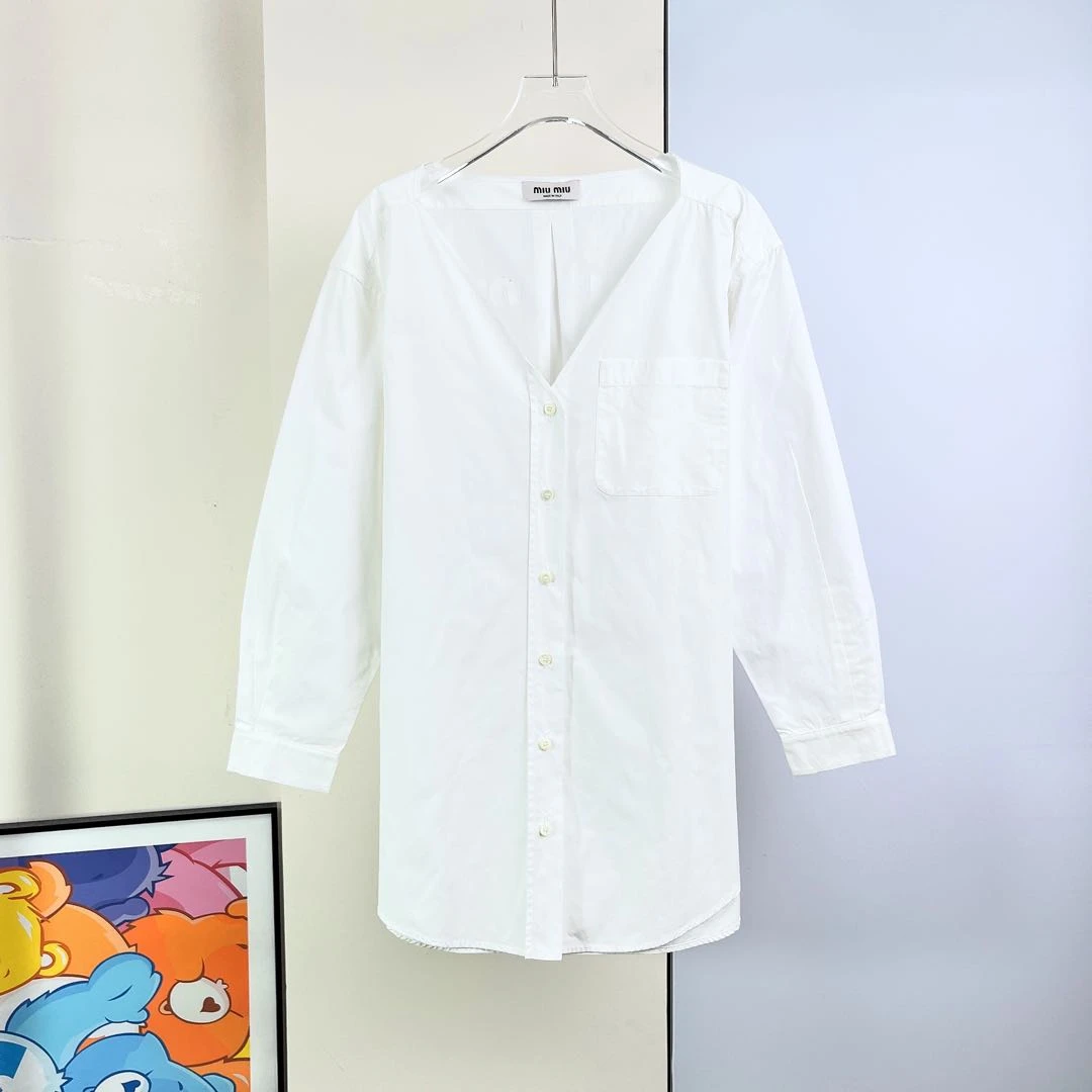 99新/ Miumiu/ 衬衫/38码/Xspr4148