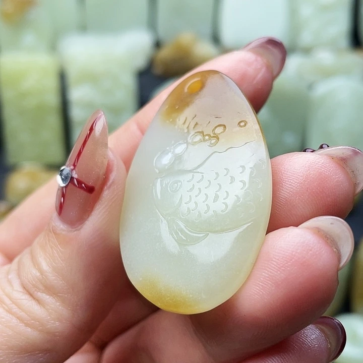 和田玉（糖玉）未镶嵌颈饰