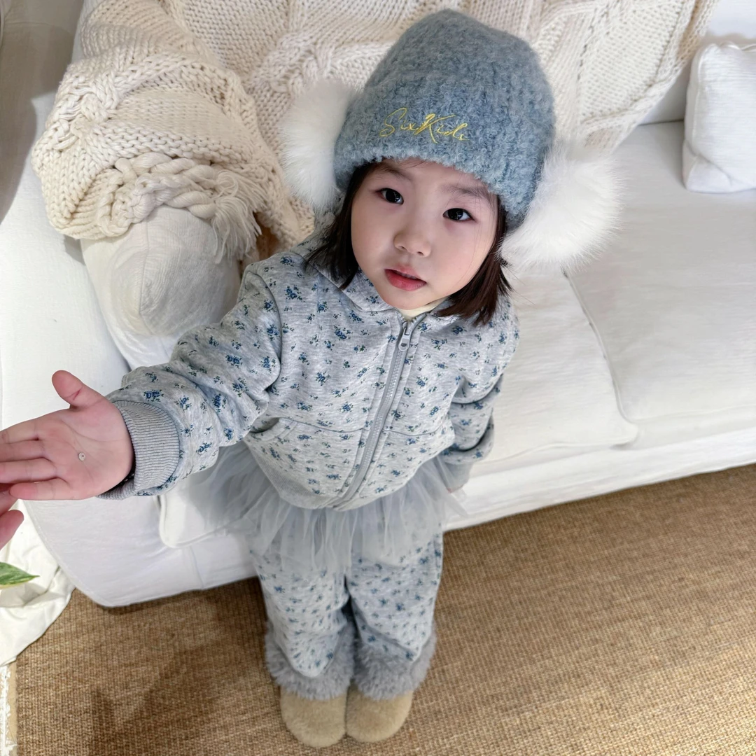 小思家2025冬季新款韩版休闲风碎花连帽卫衣外套休闲裤女童套装