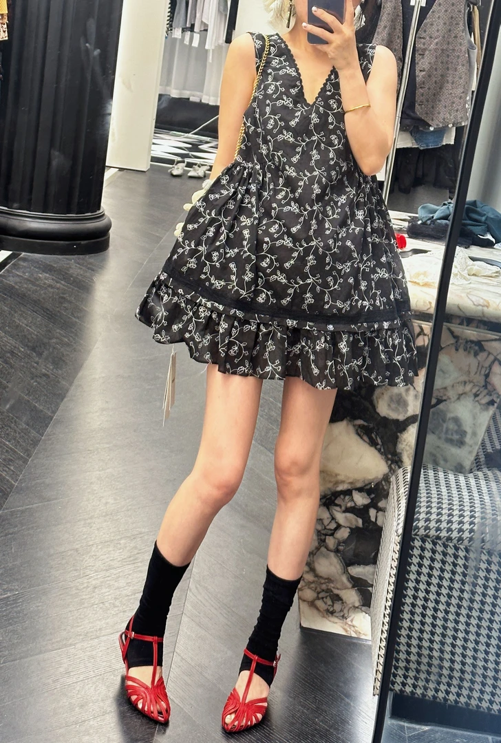 【NANA】V领碎花背心连衣裙10004