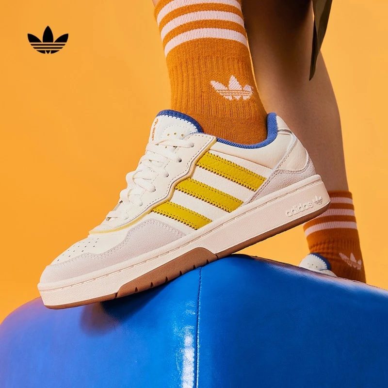 阿迪达斯三叶草 男女款运动板鞋「面包鞋」adidas COURTIC ID0559