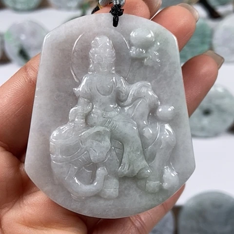 翡翠颈饰未镶嵌普贤菩萨