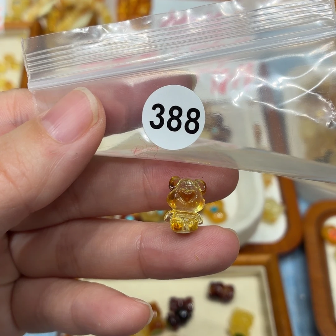 琥珀未镶嵌珠宝奇石