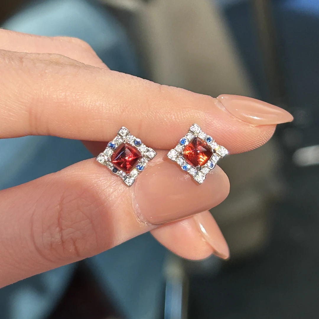 石榴石耳钉 244549