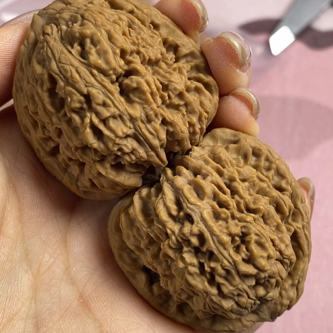 文玩核桃吊坠40南疆石黄67