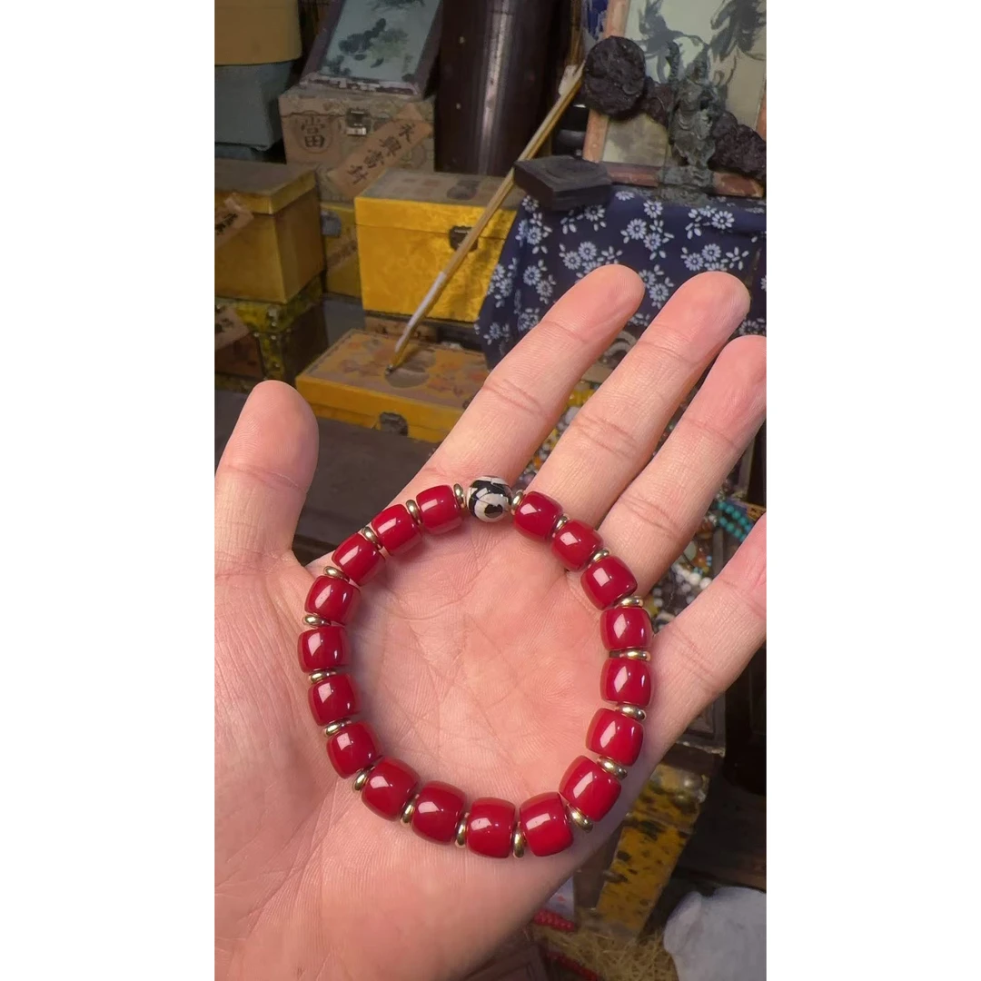 山姑娘玛瑙手串带配饰