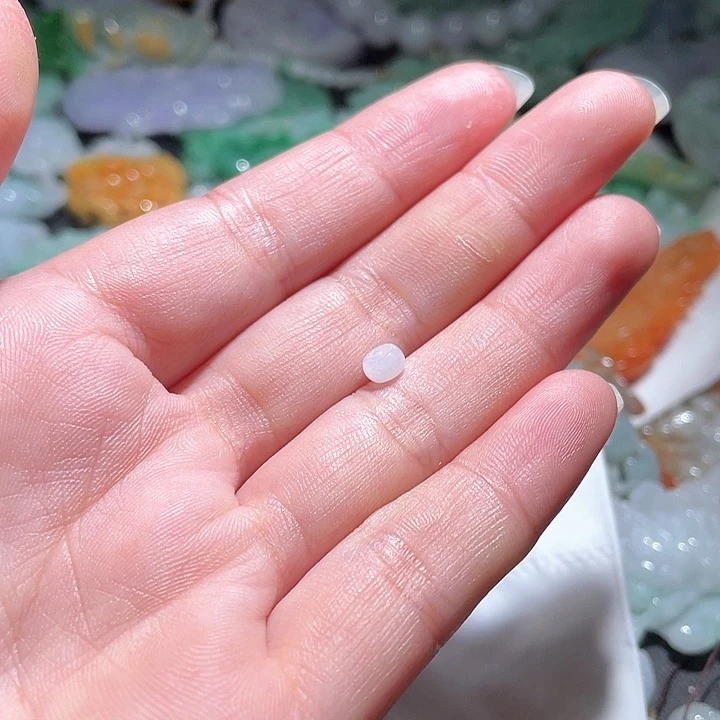 颈饰未镶嵌翡翠花**?天