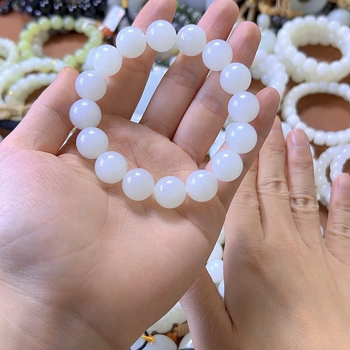 和田玉未镶嵌手串