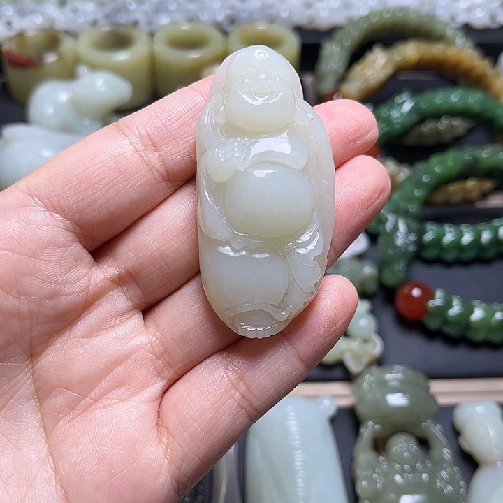 和田玉未镶嵌吊坠(不含链)莉***e