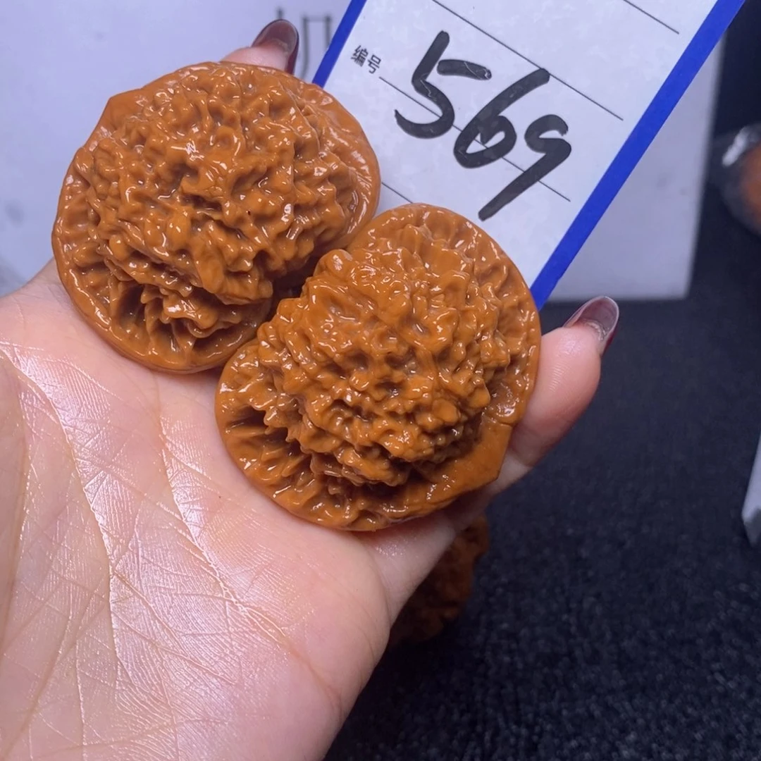 文玩核桃把件569/49官帽