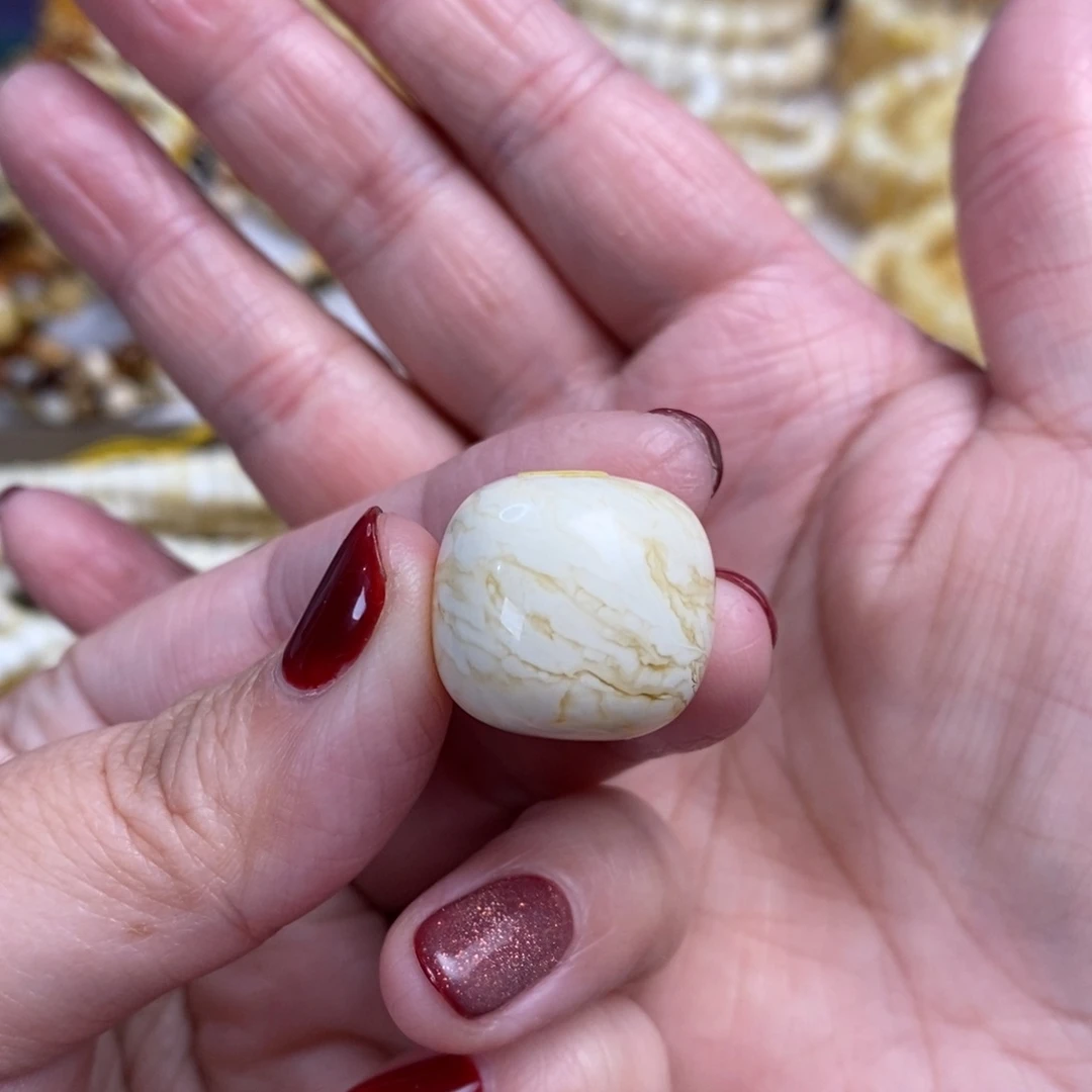 琥珀裸石未镶嵌虎皮千层雪老型单珠19