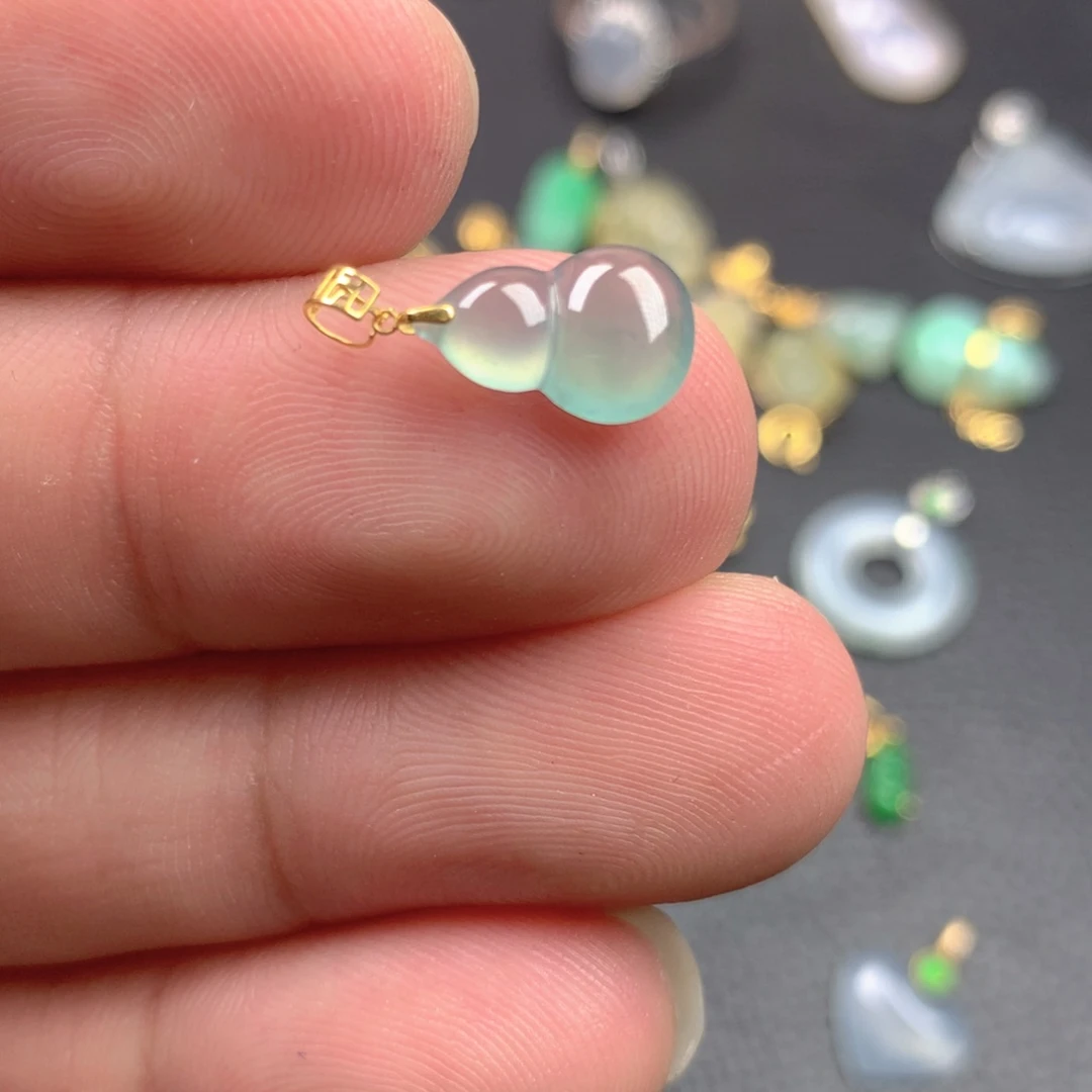 【闪购商品】颈饰18K金镶嵌翡翠翡翠