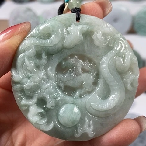 翡翠颈饰未镶嵌龙马精神两面工福利翡翠