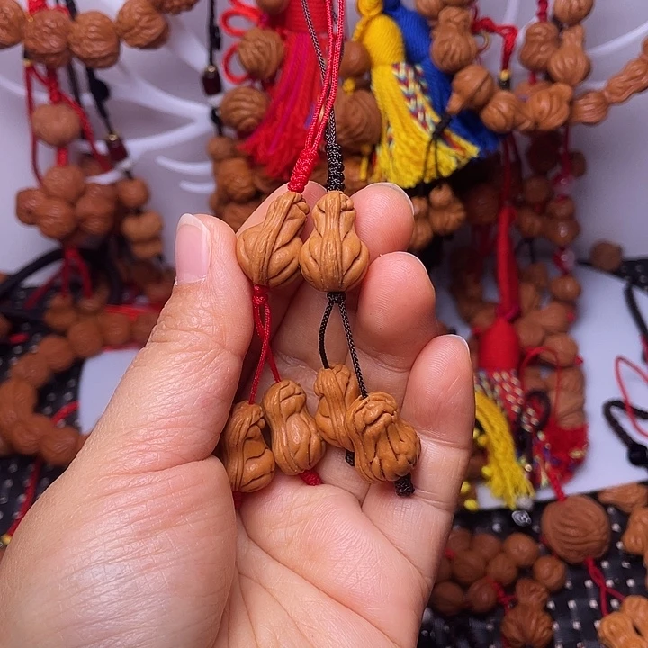 桃核吊坠龙纹桃枭