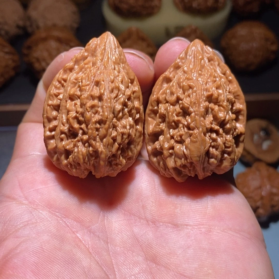 文玩核桃吊坠塔尖