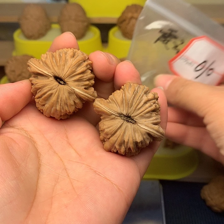把件文玩核桃四座楼