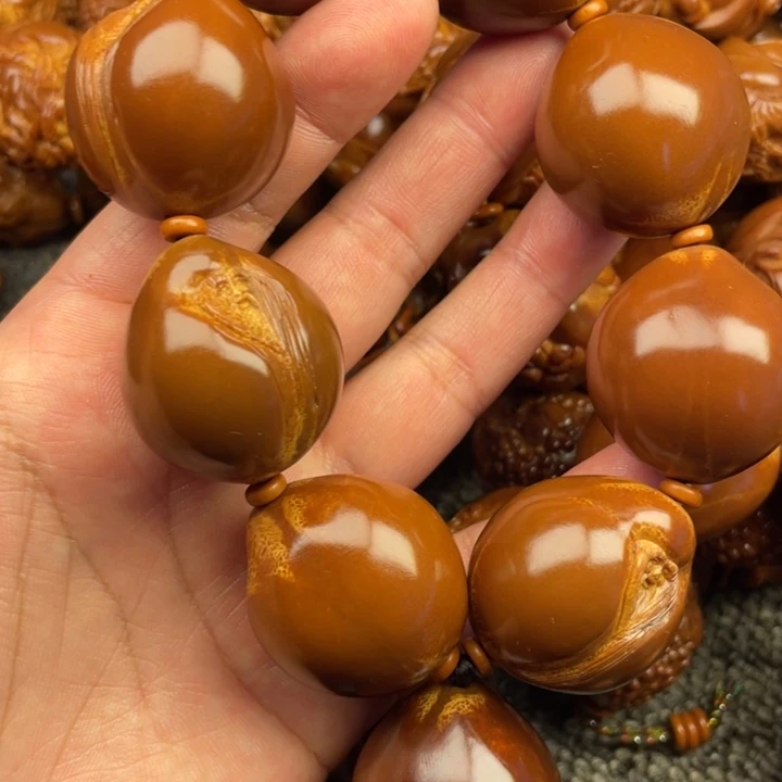 橄榄核吊坠月****_橄榄核手持