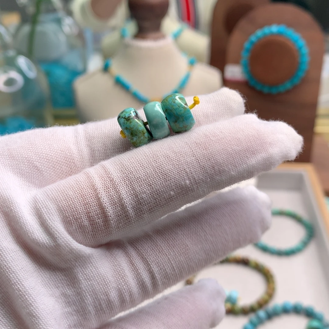 绿松石未镶嵌饰品