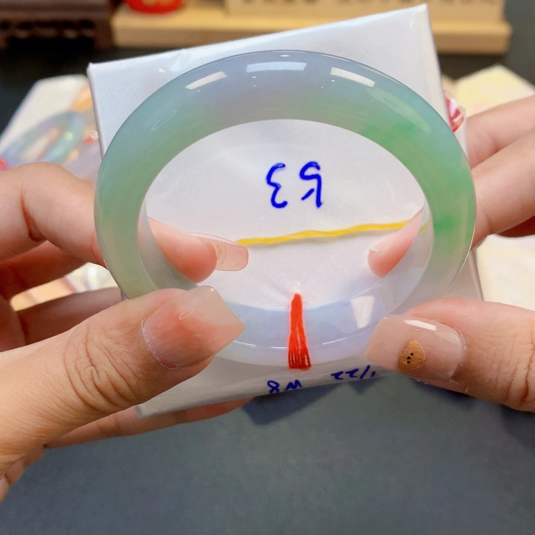 翡翠手镯未镶嵌1号