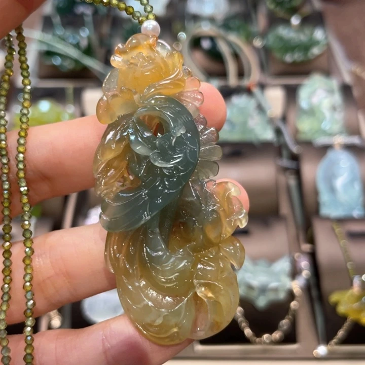 蛇纹石玉未镶嵌吊坠(赠链)