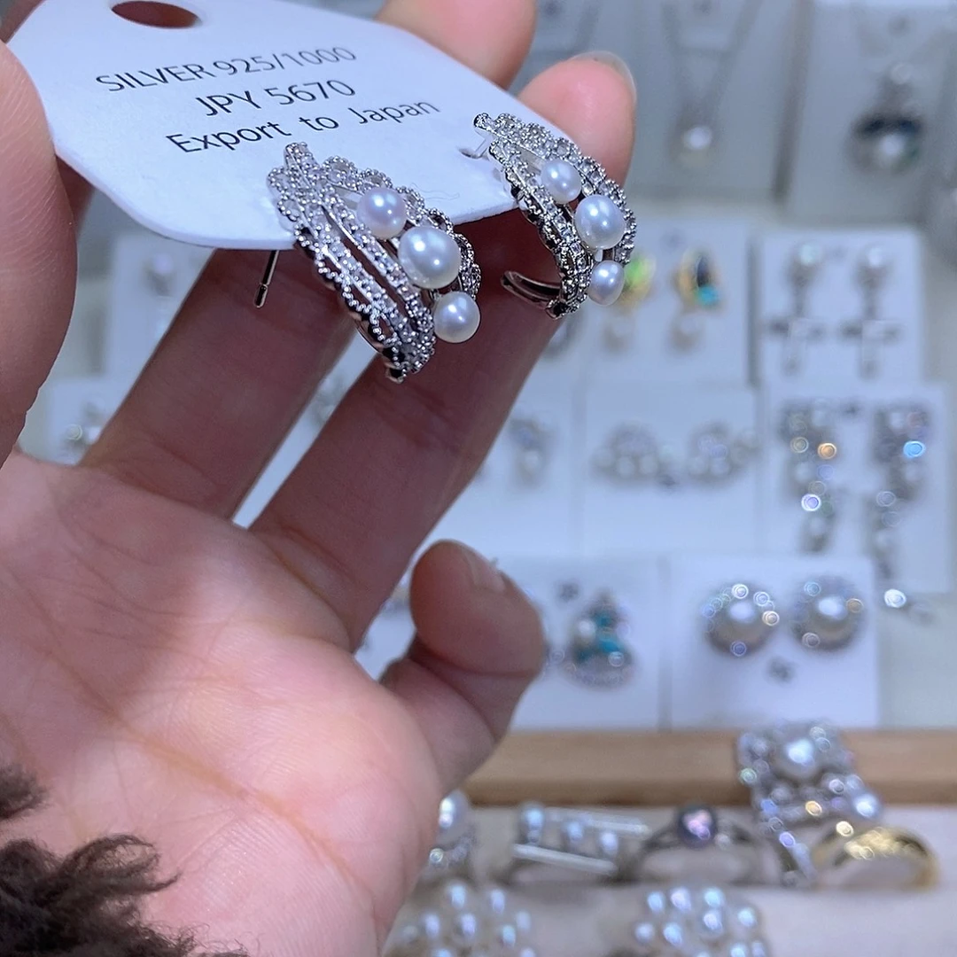 耳饰未镶嵌淡水珍珠