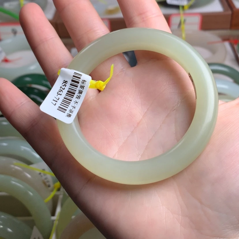 【闪购商品】和田玉手镯未镶嵌