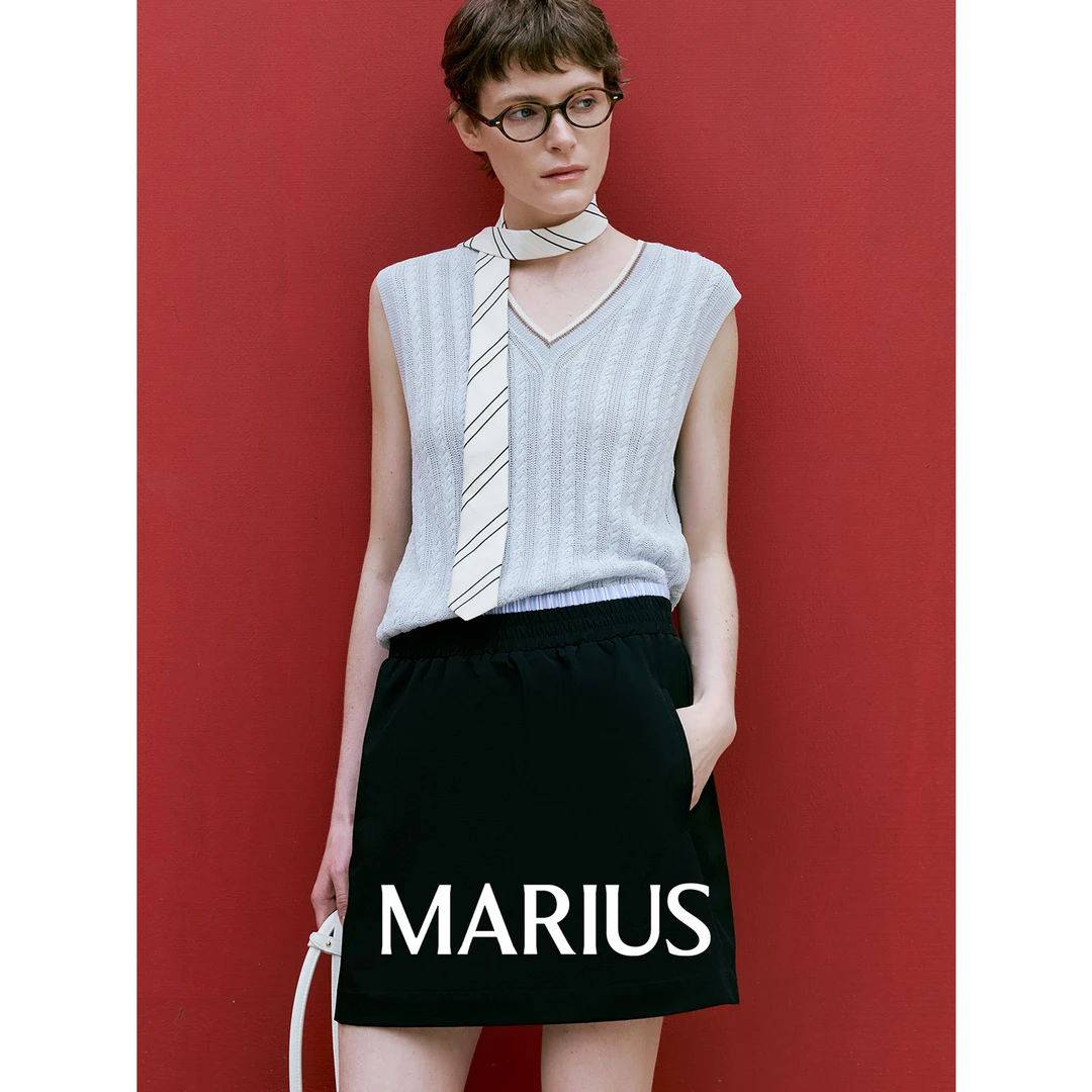 MARIUS“春夏叠叠乐”绞花撞色针织miu感V领背心