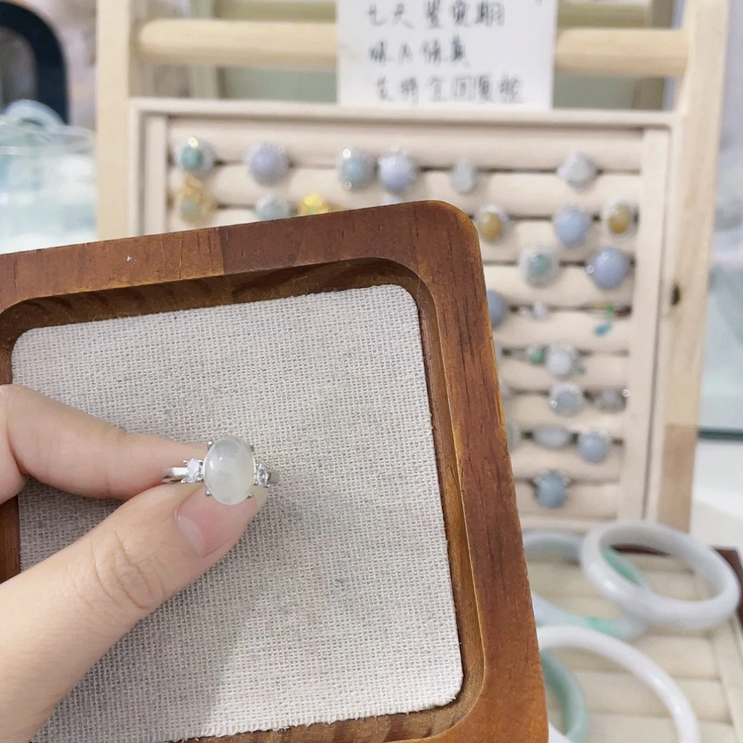 颈饰未镶嵌翡翠天然翡翠Ａ货