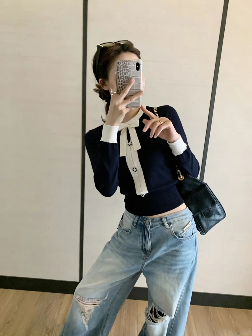 韩系高级感黑色上衣女2026春季新款气质高级小香风针织衫牛仔裤