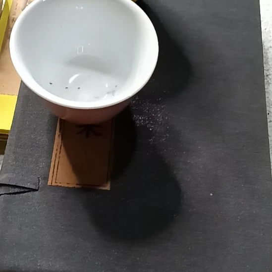 瓷片，，。。。。。。。。。。。。。