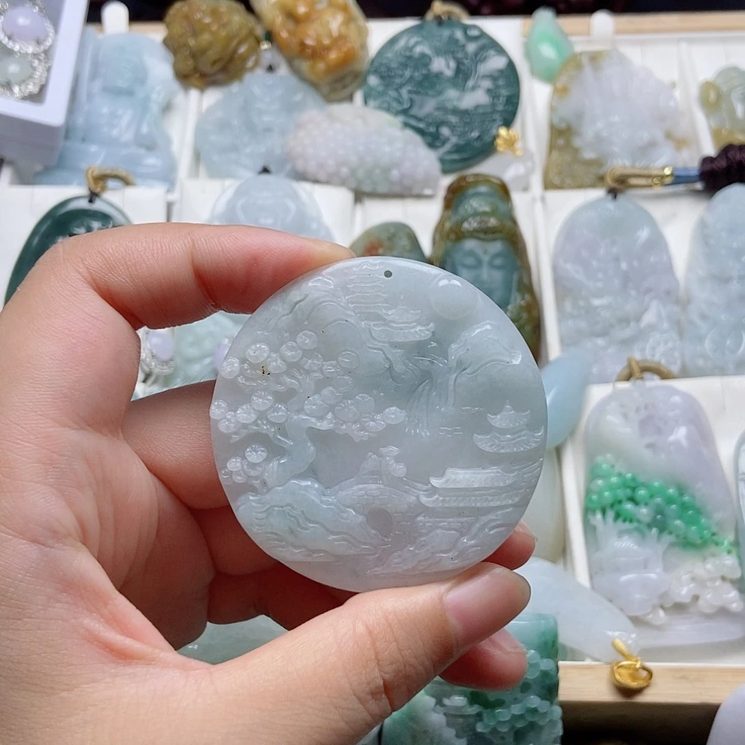 翡翠未镶嵌颈饰翡翠