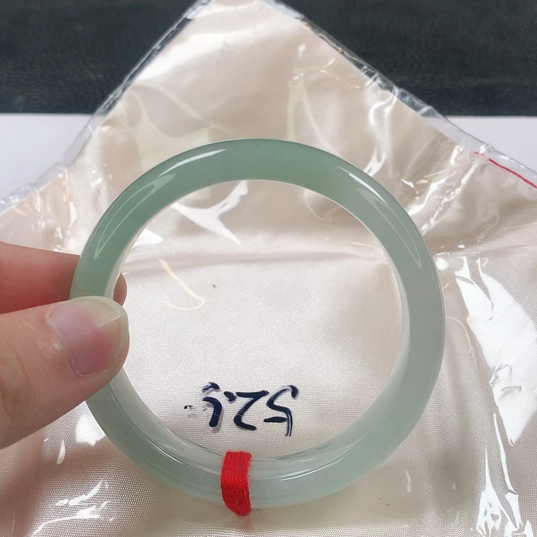 未镶嵌手镯翡翠375