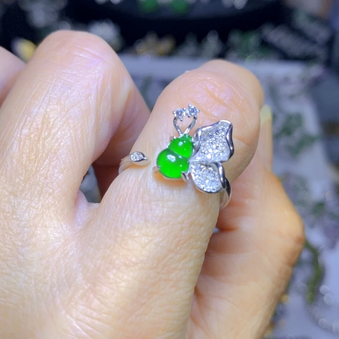 翡翠颈饰银S925镶嵌天然翡翠