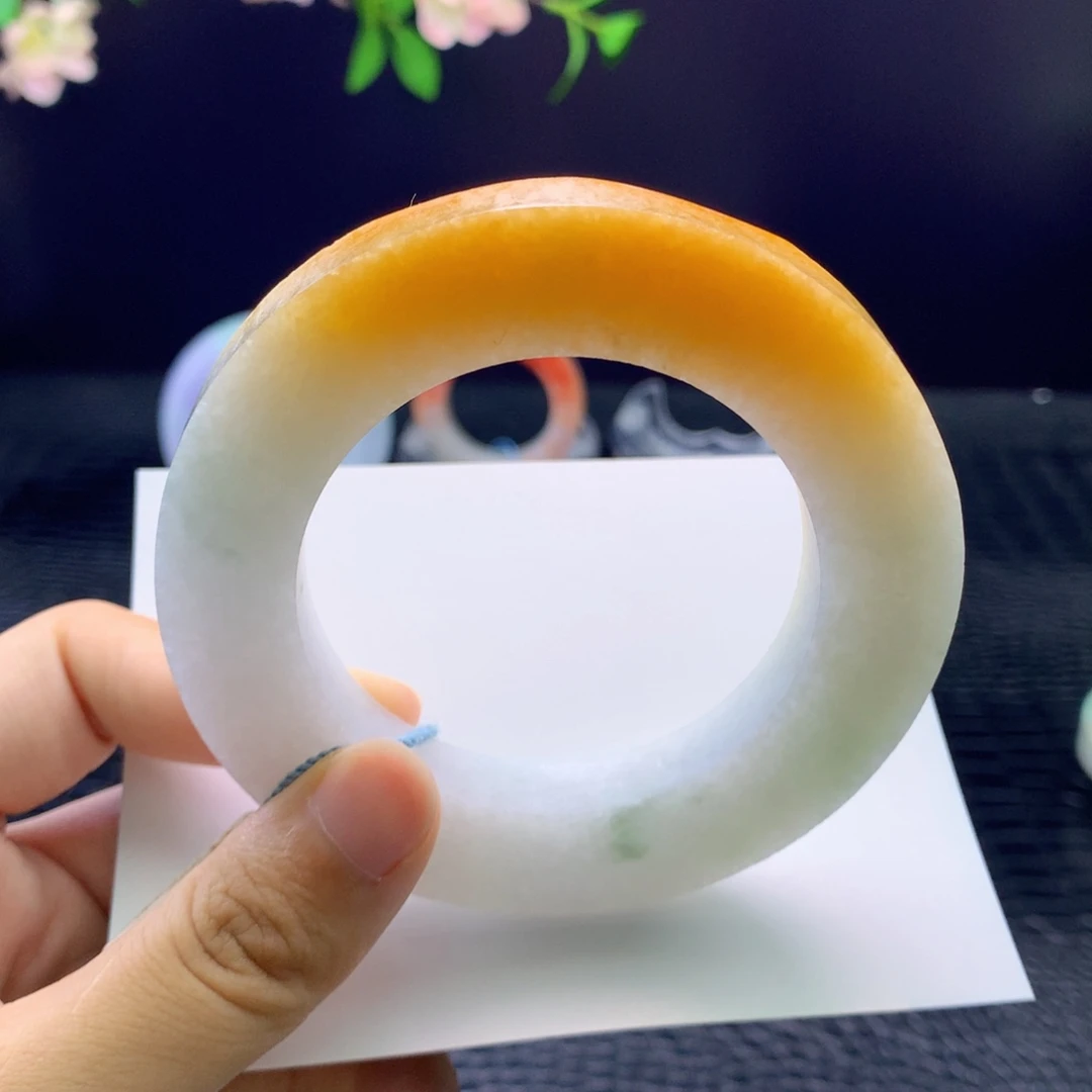 未镶嵌手镯定制翡翠