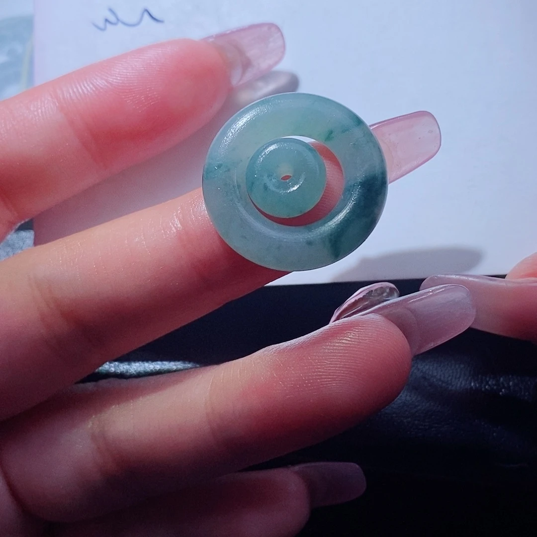 和***谐定制翡翠未镶嵌翡翠