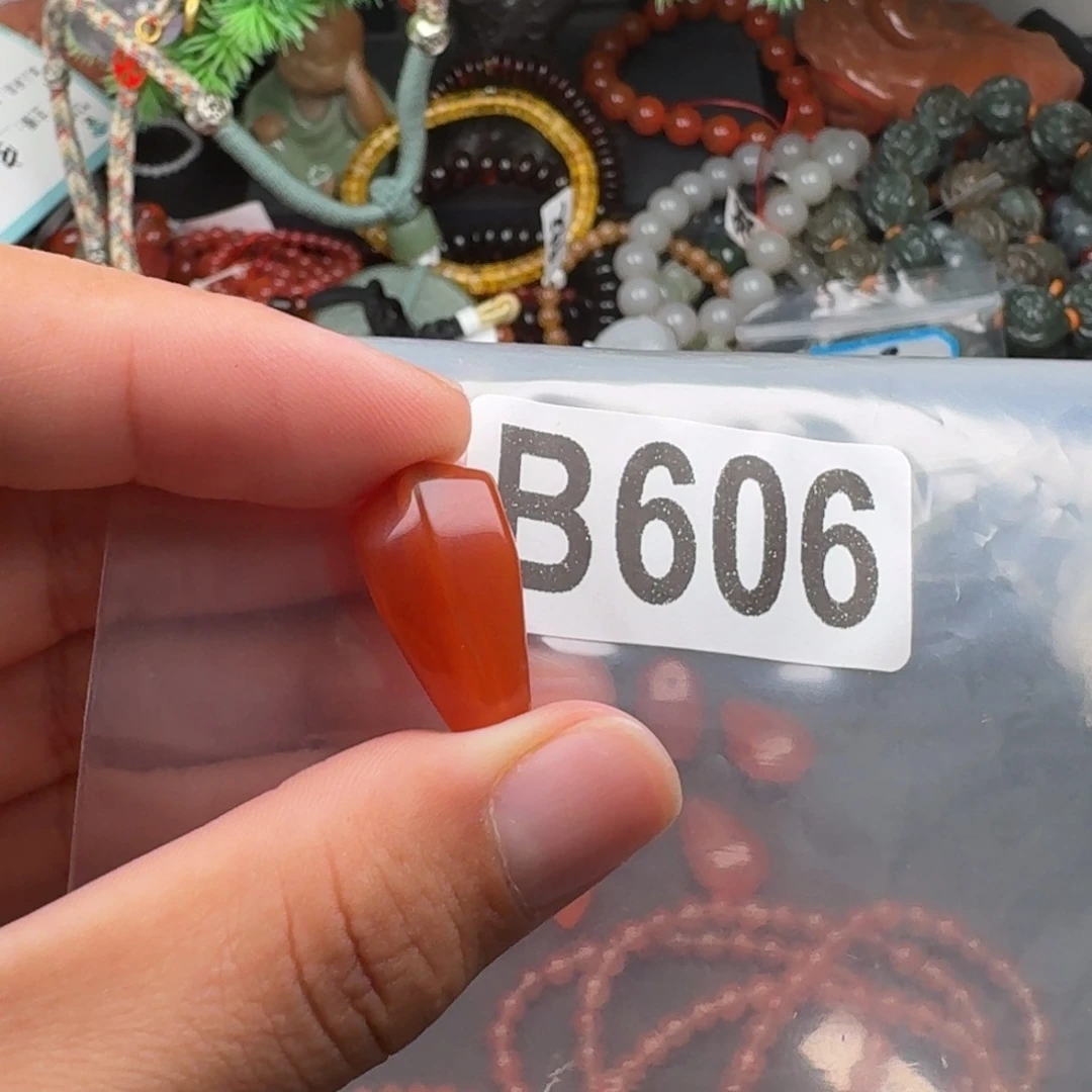 未镶嵌南红玛瑙珠宝奇石