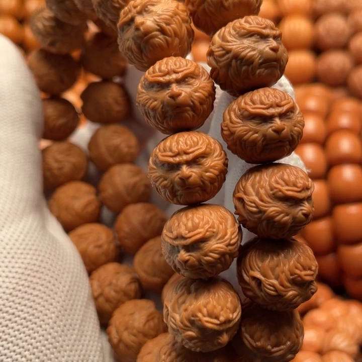 猴头核桃吊坠马*梅斗战胜佛