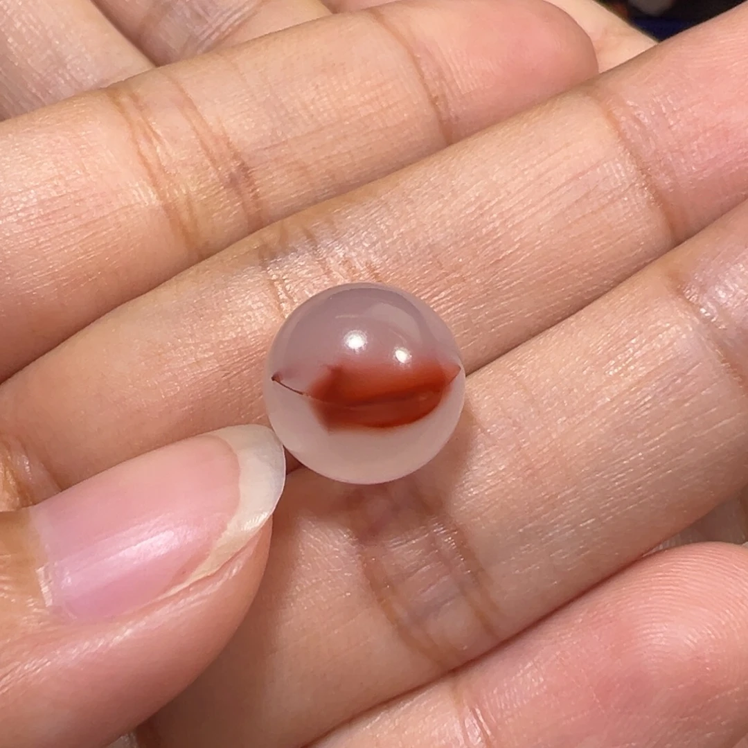 璟***青南红玛瑙未镶嵌珠宝奇石