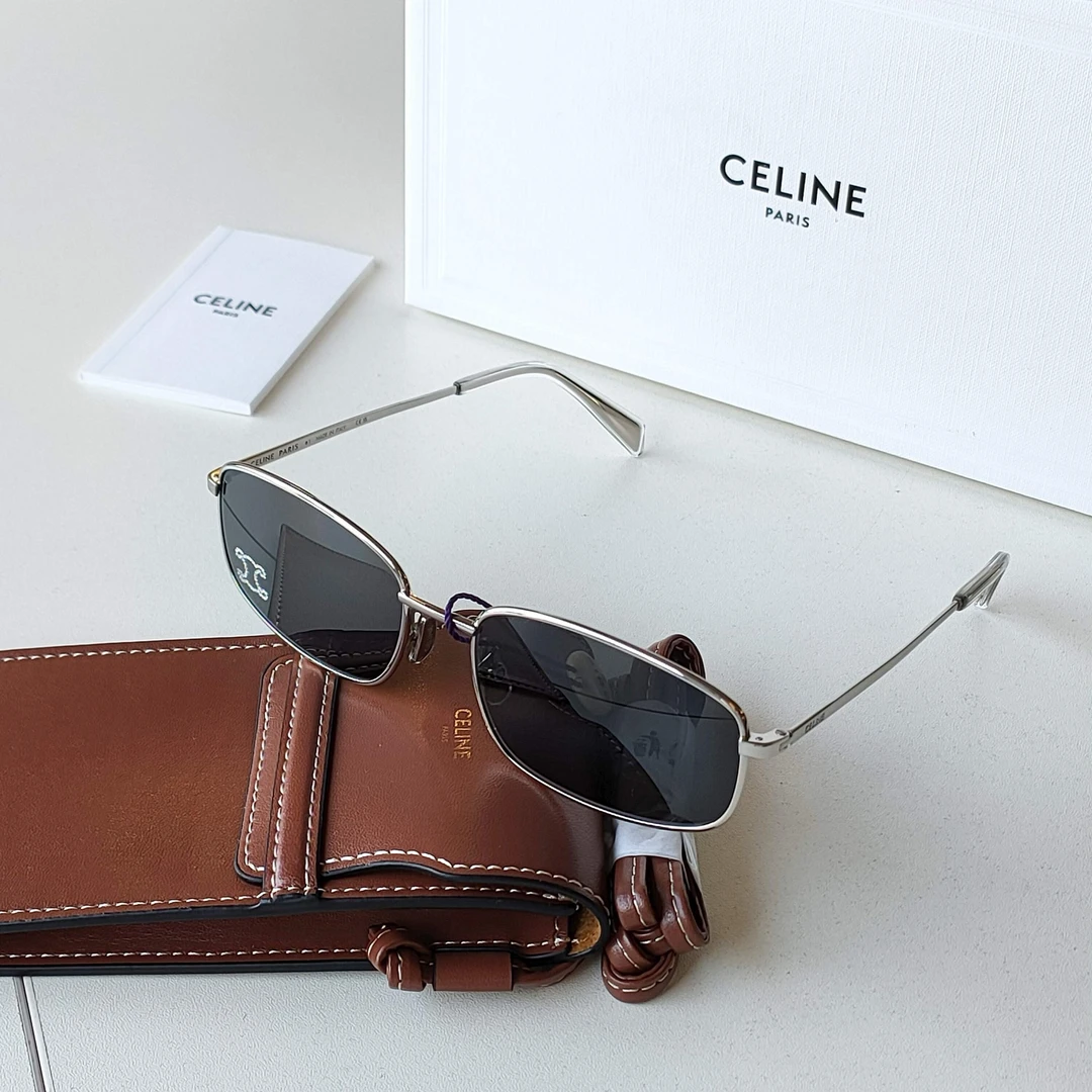 全新未使用 Celine/思琳 AZUL-黑银CL40285U/60凯旋门墨镜/41713