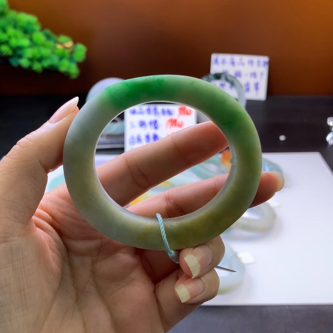 定制翡翠手镯未镶嵌A*娜