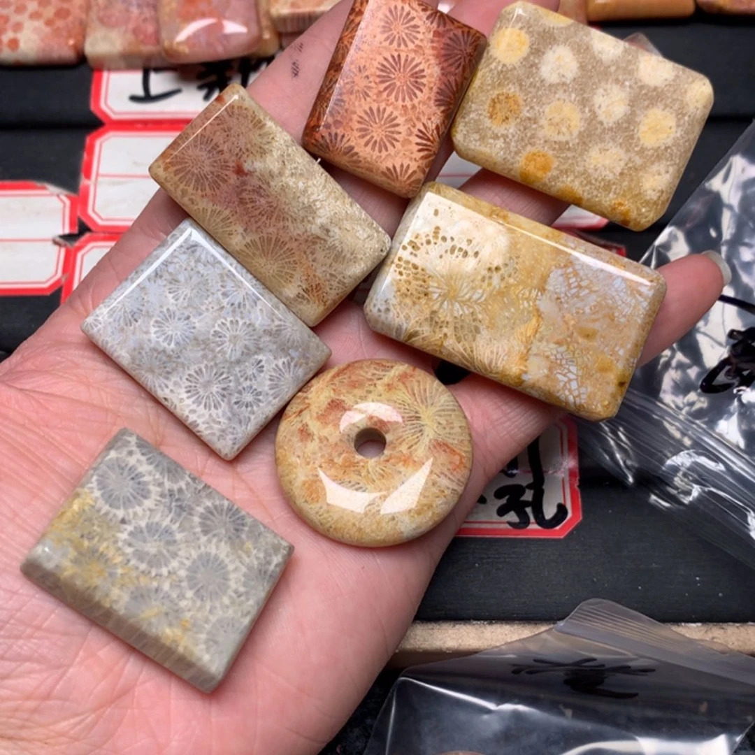【闪购商品】硅化玉颈饰未镶嵌你****一