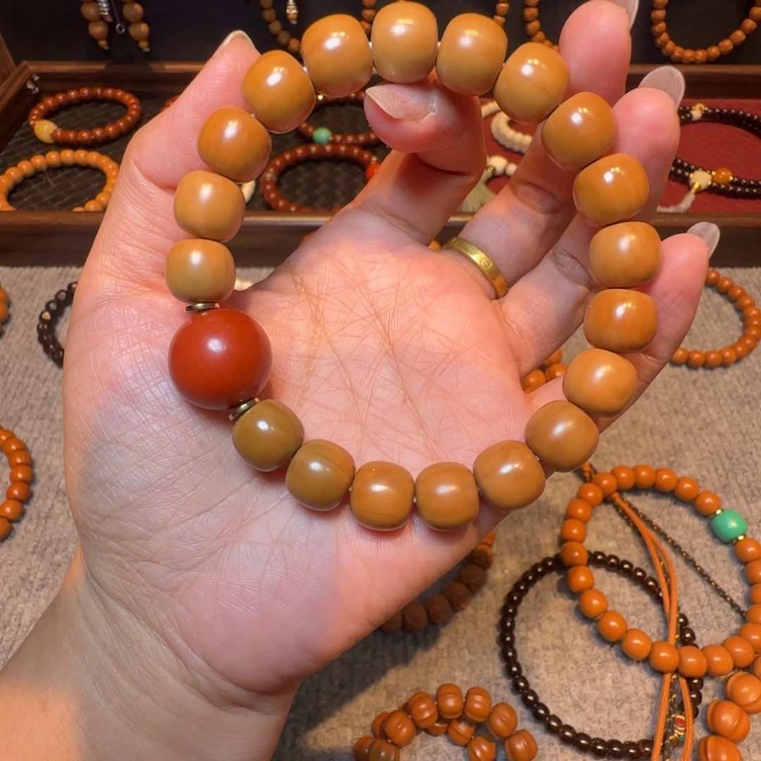 猴头核桃吊坠瑕疵款大老型 介意慎拍