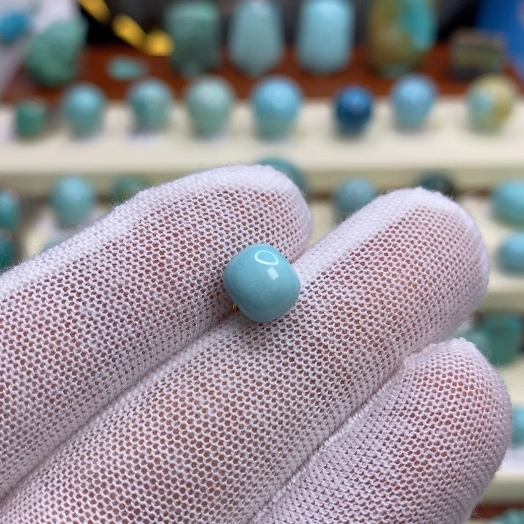 绿松石未镶嵌珠宝奇石8.1×7.2