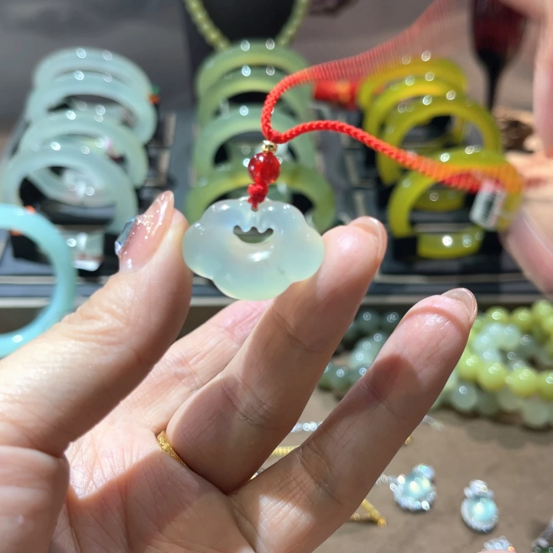 岫玉手镯未镶嵌手镯