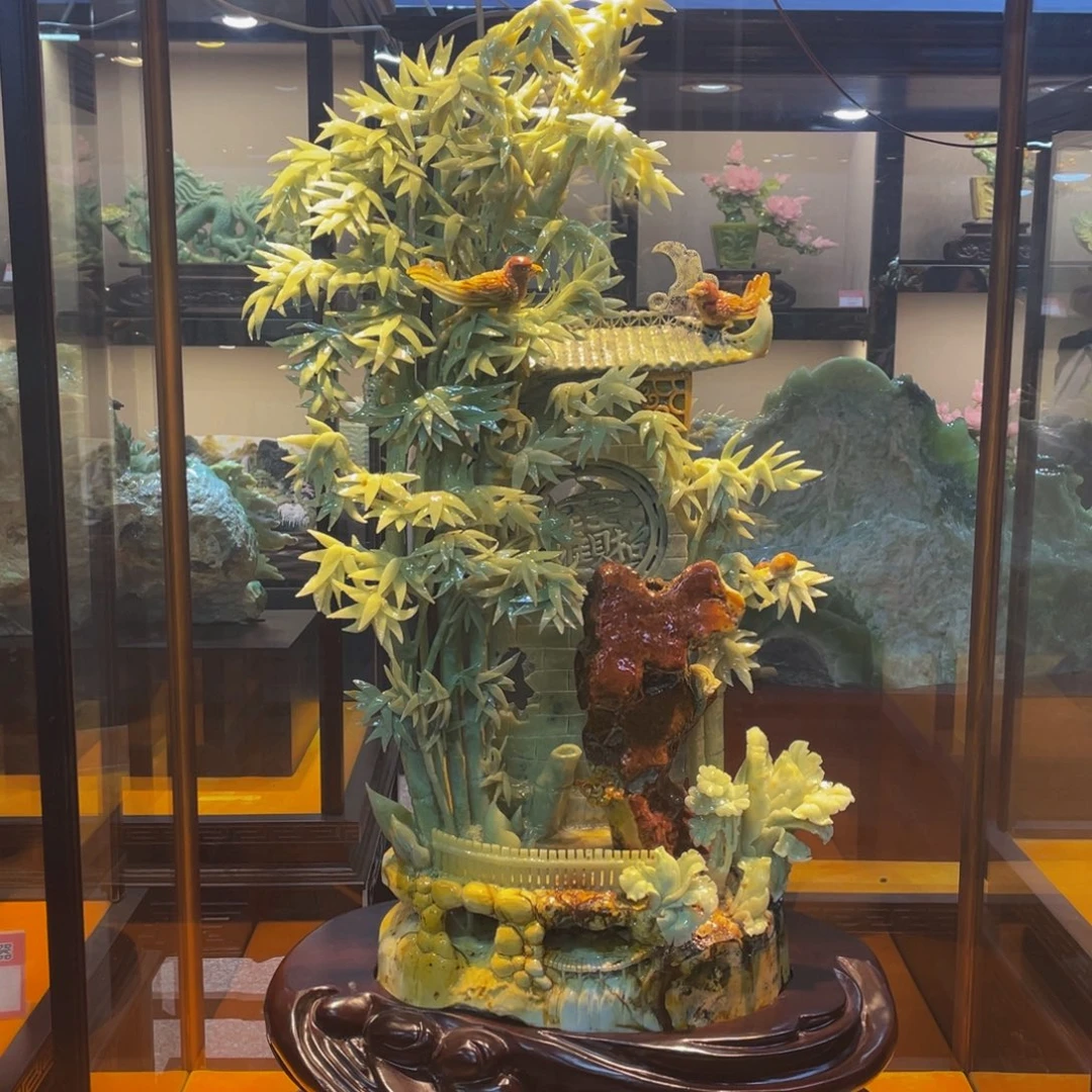 蛇纹石玉未镶嵌摆件