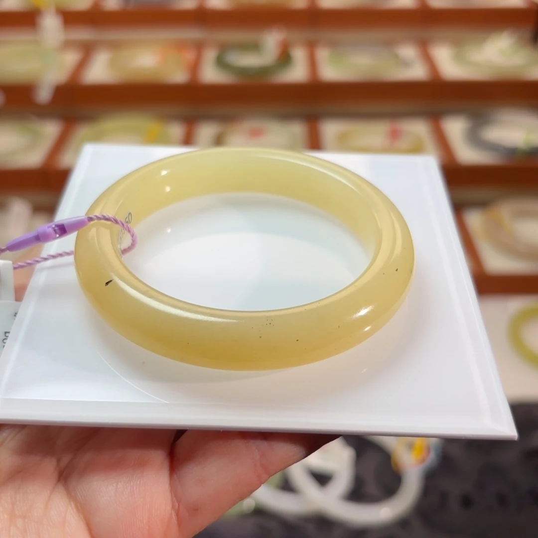 和田玉未镶嵌手镯蜜糖色手镯