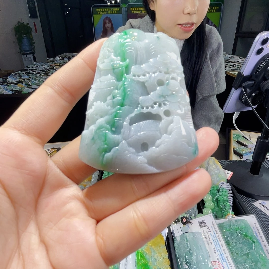 颈饰未镶嵌翡翠一